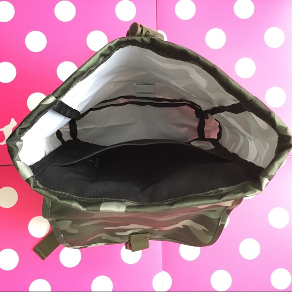 PINK VS Mini Camo Backpack Limited Edition New With Tag - Picture 8 of 8